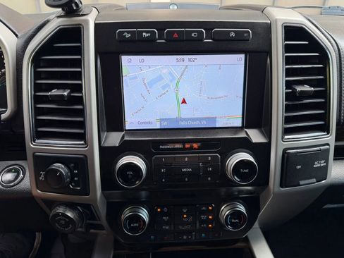 Used 2020 Ford F150 Lariat w/ Equipment Group 502A Luxury AWD/4WD image 33