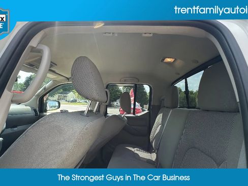 Used 2019 Nissan Frontier SV w/ Value Truck Package image 38