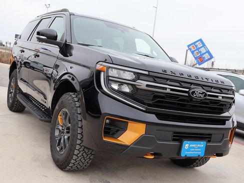 New 2025 Ford Expedition Tremor image 6