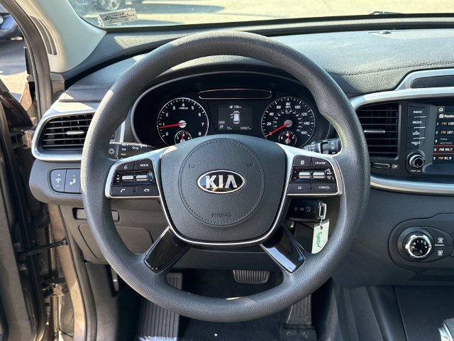 Used 2019 Kia Sorento AWD image 18