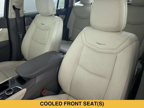 Certified 2020 Cadillac XT6 Premium Luxury AWD/4WD image 11