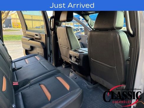 Used 2024 GMC Sierra 2500 AT4 w/ AT4 Premium Plus Package image 22