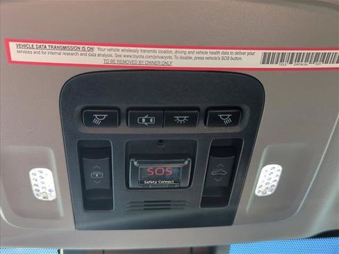 Used 2019 Toyota Camry XSE FWD image 23
