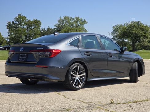 Used 2024 Honda Civic Touring image 19