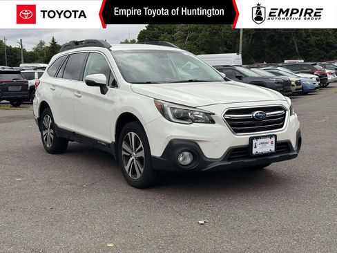 Used 2019 Subaru Outback 2.5i Limited AWD/4WD image 1