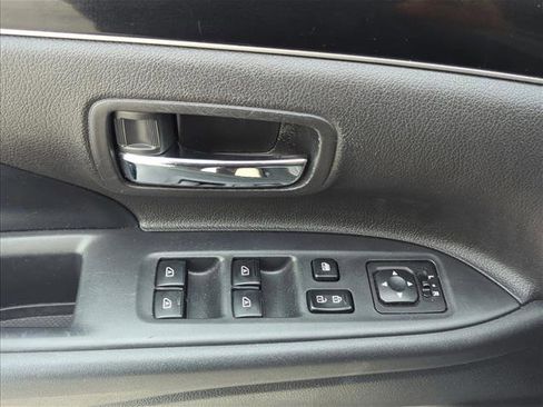 Used 2020 Mitsubishi Outlander SE FWD image 8