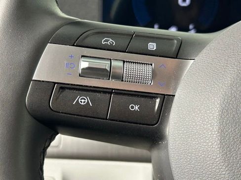 Used 2025 Hyundai Kona SEL image 28