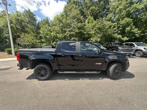 Used 2021 Chevrolet Colorado Z71 w/ Z71 Midnight Edition AWD/4WD image 5