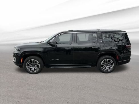 Used 2023 Jeep Wagoneer Series II image 4