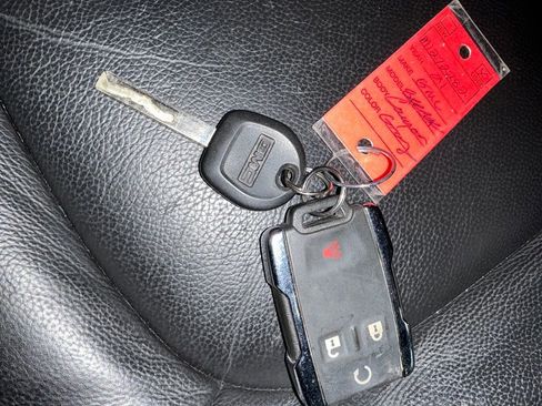 Used 2021 GMC Canyon AT4 image 29