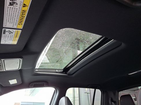 Used 2025 Honda Ridgeline Black Edition image 14