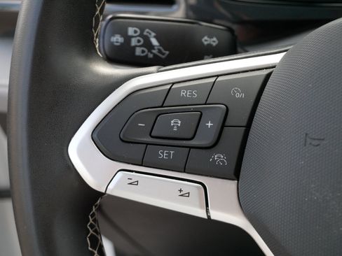 Certified 2023 Volkswagen Taos SEL AWD/4WD image 26