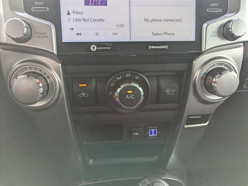 Used 2021 Toyota 4Runner SR5 AWD/4WD image 19