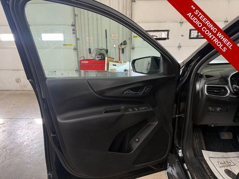 Used 2019 Chevrolet Equinox LT image 12