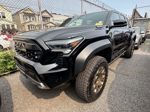 Certified 2026 Toyota Tacoma 4x4 Double Cab Hybrid image 5