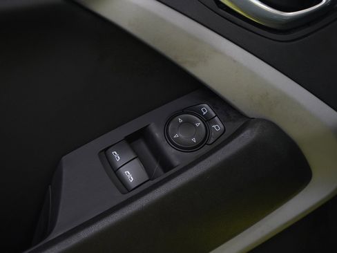 Used 2019 Chevrolet Camaro SS RWD image 15