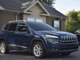 Used 2018 Jeep Cherokee Latitude w/ Cold Weather Group image 6