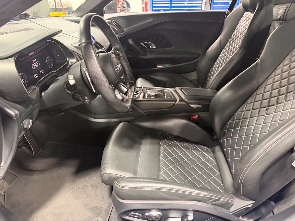 Used 2017 Audi R8 V10 plus AWD/4WD image 11