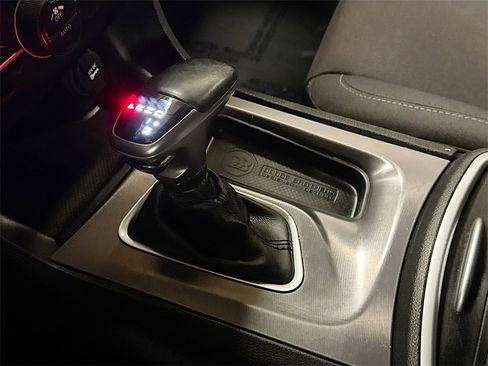 Used 2019 Dodge Charger R/T image 18