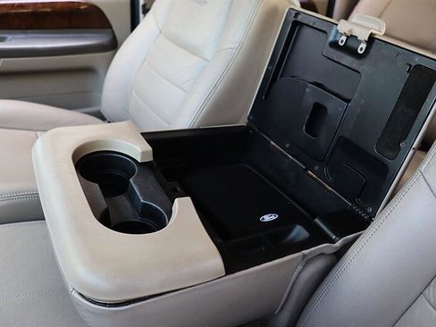 Used 2003 Ford F250 Lariat image 37