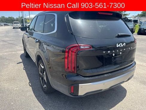Used 2025 Kia Telluride S FWD image 5