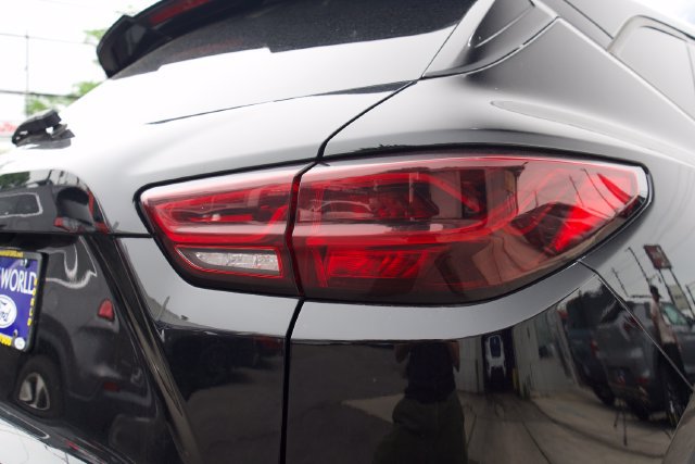 Used 2025 Chevrolet Blazer LT FWD image 10