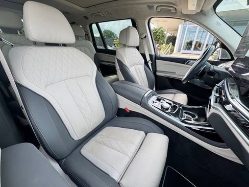 Used 2024 BMW X7 M60i w/ Executive Package AWD/4WD image 10