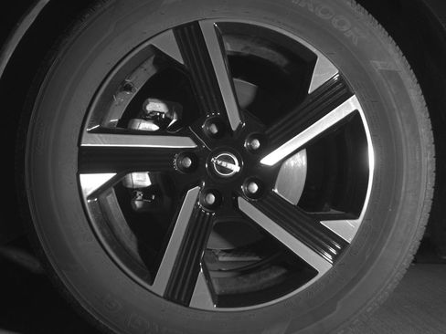 Used 2025 Nissan Sentra SV FWD image 12