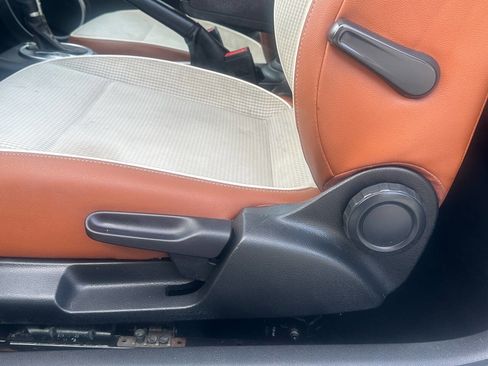 Used 2015 Volkswagen Beetle 1.8T Classic image 4