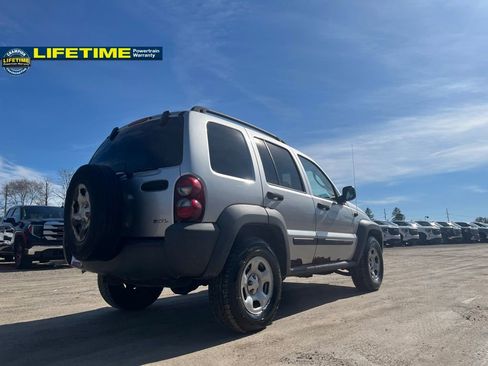 Used 2006 Jeep Liberty Sport image 7