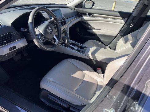 Used 2018 Honda Accord LX image 8