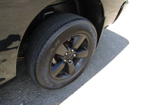 Used 2022 RAM 1500 Classic SLT AWD/4WD image 27