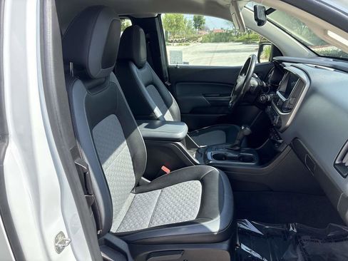 Used 2019 Chevrolet Colorado Z71 AWD/4WD image 14