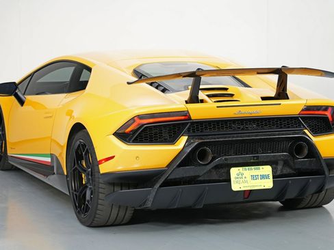 Used 2018 Lamborghini Huracan Performante image 47