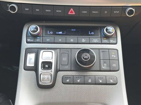 Used 2025 Hyundai Palisade SEL FWD image 15