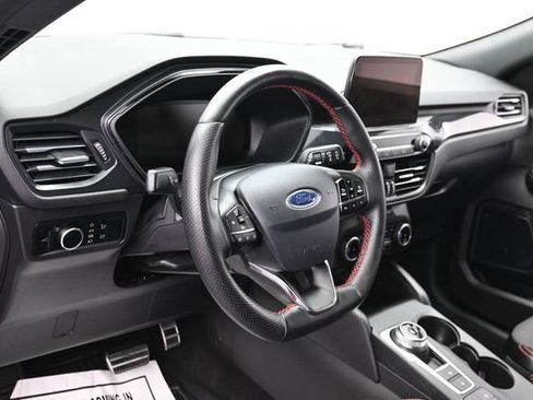 Certified 2024 Ford Escape ST-Line AWD/4WD image 16