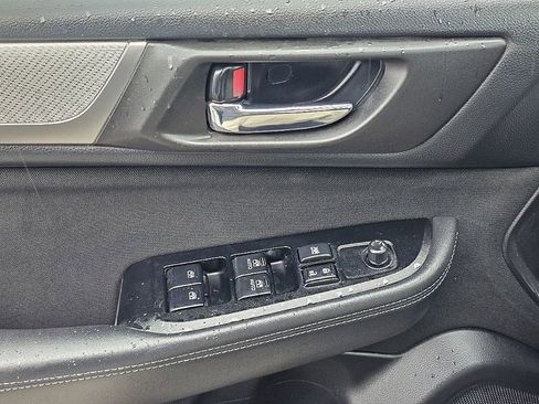 Used 2018 Subaru Outback 2.5i Premium image 26