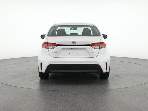 Used 2025 Toyota Corolla LE FWD image 7