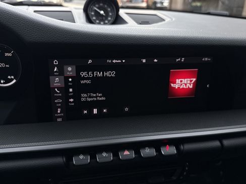 Used 2020 Porsche 911 Carrera 4S image 18