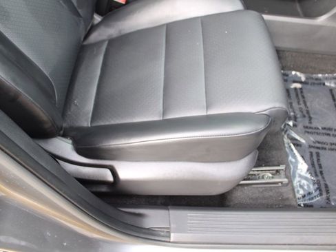 Used 2024 Nissan Rogue SV w/ SV Premium Package image 22