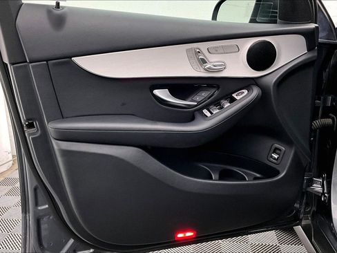 Certified 2022 Mercedes-Benz GLC 300 image 23