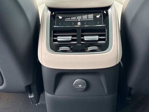 Used 2026 Volvo XC90 T8 Plus w/ Protection Package AWD/4WD image 15