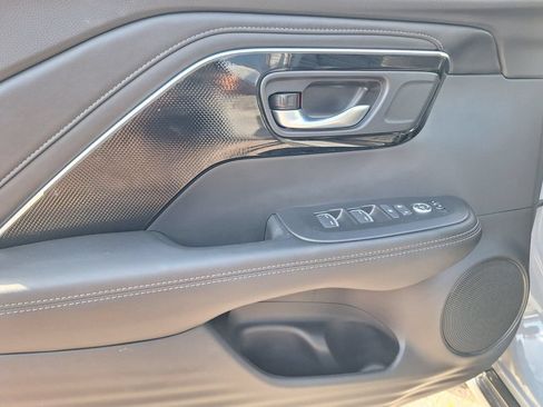 Certified 2025 Acura ADX AWD image 30