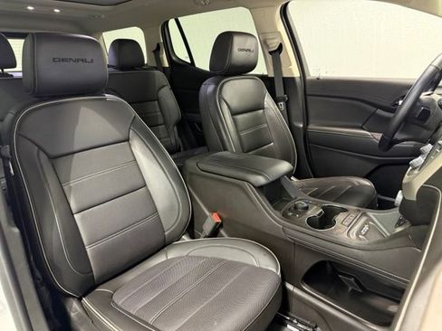 Used 2023 GMC Acadia Denali w/ Denali Ultimate Package FWD image 35