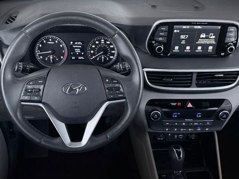 Used 2021 Hyundai Tucson Limited image 11