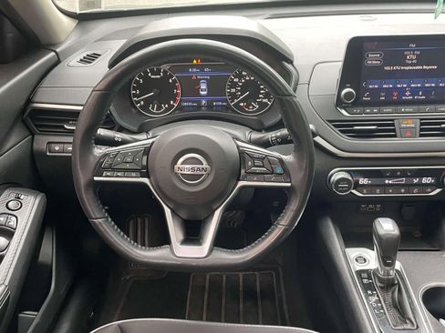 Used 2019 Nissan Altima 2.5 SV AWD/4WD image 13
