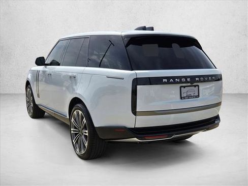 New 2026 Land Rover Range Rover SE image 9