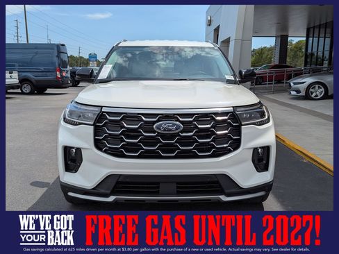New 2026 Ford Explorer Platinum w/ LUX Leather Package AWD/4WD image 11