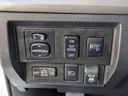 Used 2020 Toyota Tundra SR5 image 22