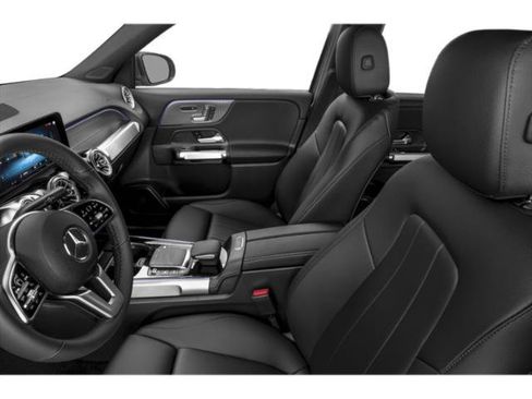 Used 2023 Mercedes-Benz GLB 250 4MATIC image 12